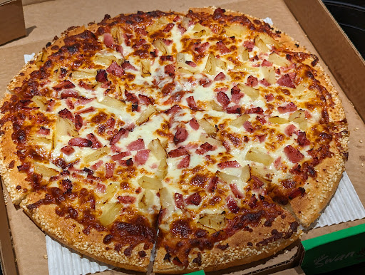 Photo of Red Swan Pizza - St. Thomas - Opposite Taco Bell, 945 Talbot St, St Thomas, ON N5P 1E8